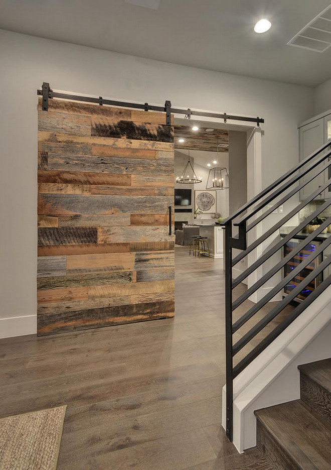 http://www.verhaleninc.com/wp-content/uploads/2016/08/Reclaimed-Barn-Door_-Modern-Farmouse-Foyer-with-Reclaimed-Barn-Door_-ModernFarmhouse-Foyer-ReclaimedBarnDoor-Geschke-Group-Architecture.jpg